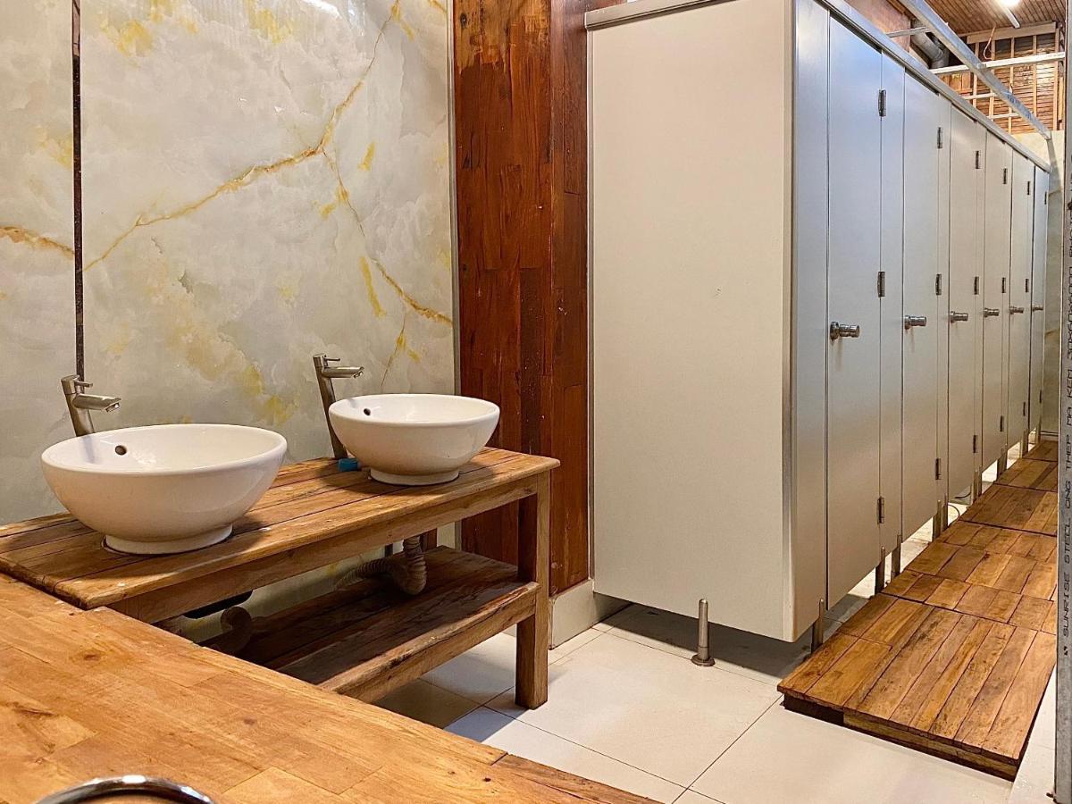 The Gk House Hostel, Ecolliving, Central City, Natural Wooden, Chill View Rooftop, Restaurant And Cocktail Bar Bandar Ho Chi Minh Luaran gambar